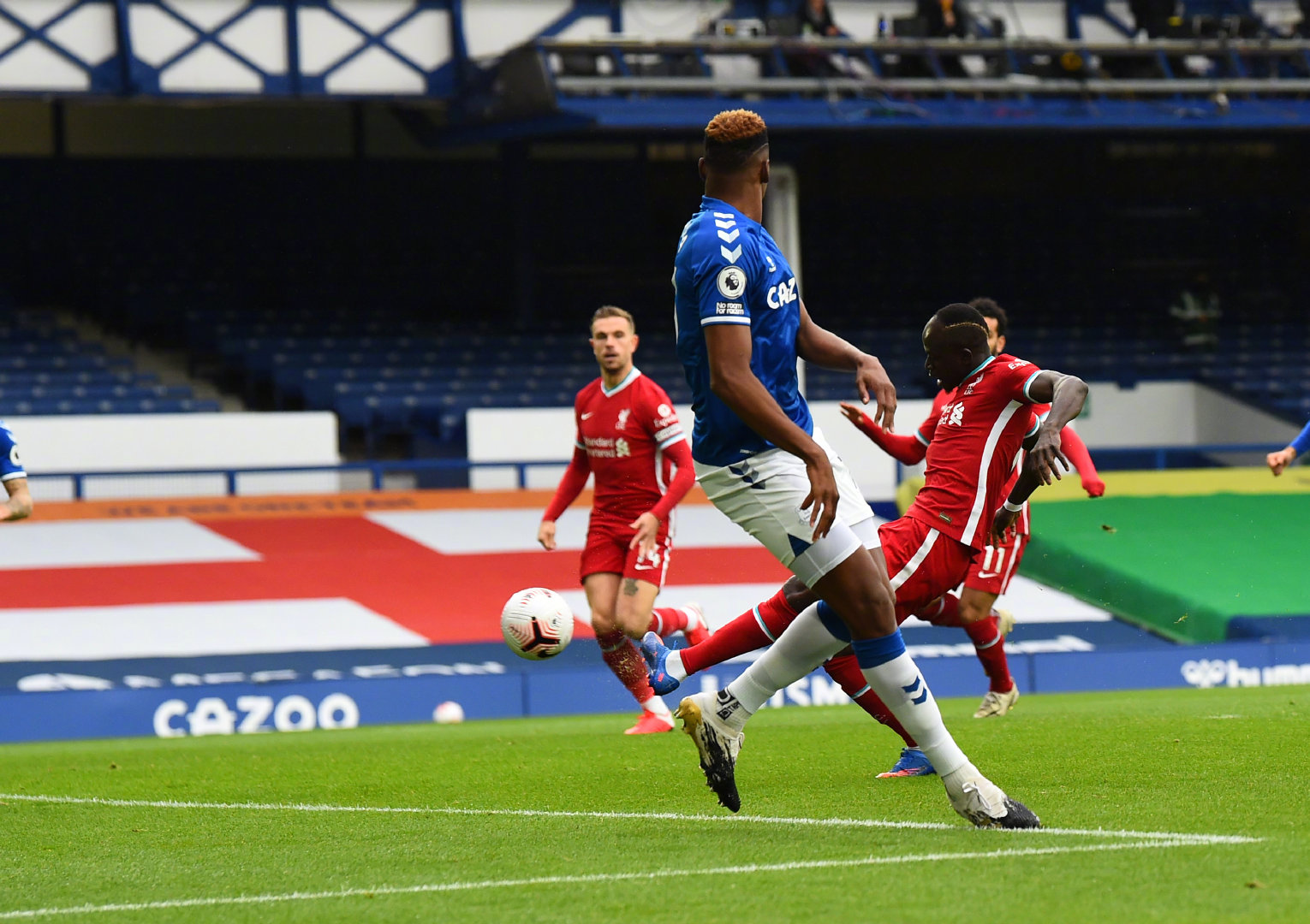 米体：接受手术治疗后，弗朗哥-巴雷西已在上周重返米兰之家